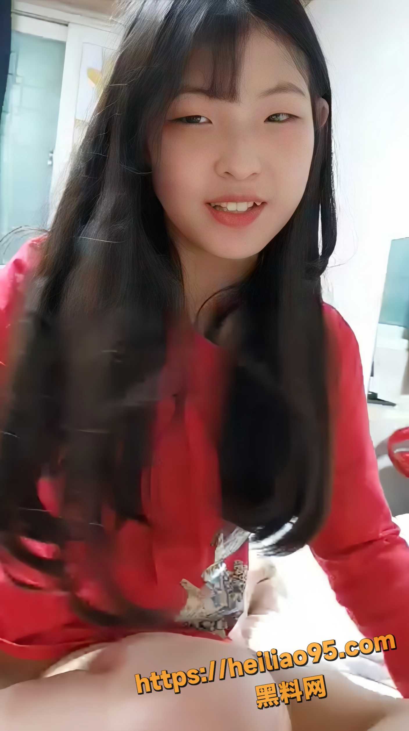 极品反差学生妹 私密自拍流出 指奸调教后无套内射 尺度大到喷血