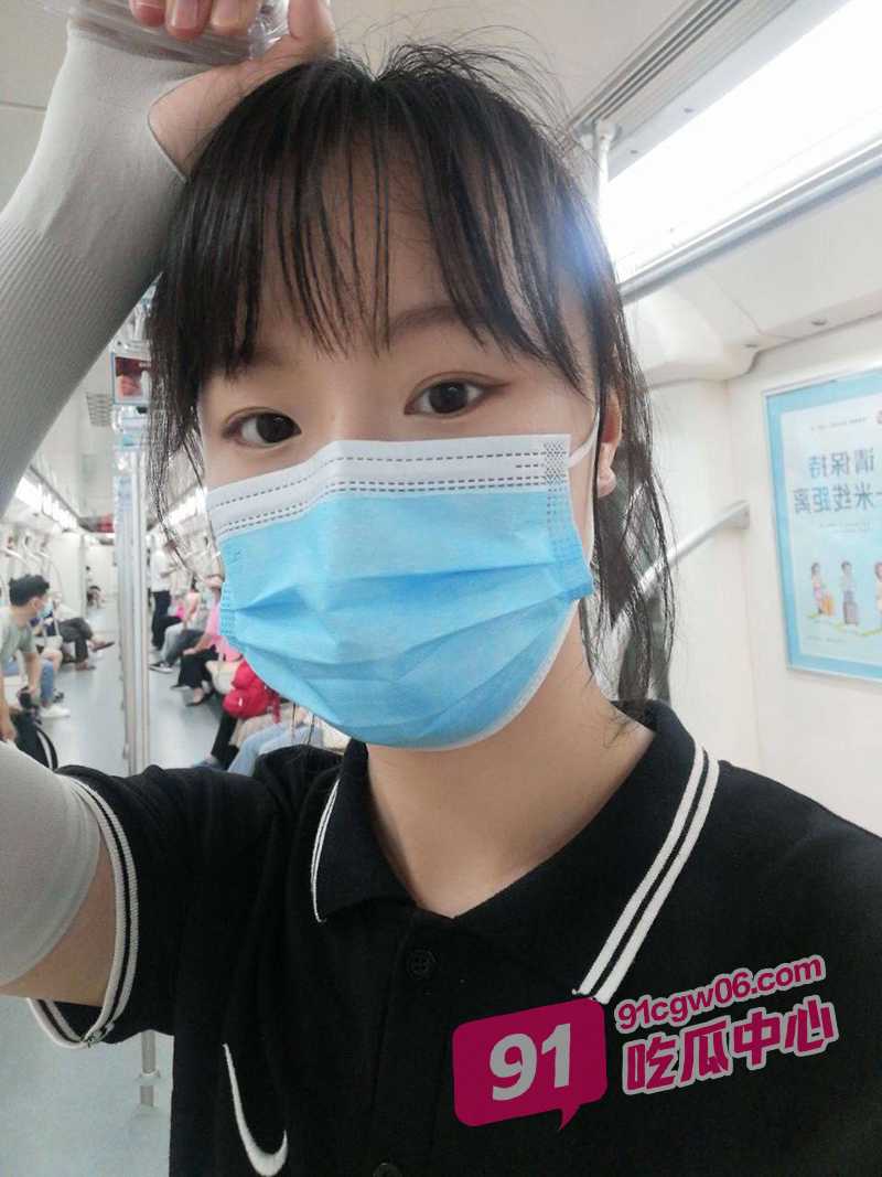 湖南良家人妻柳雪晴真实调教 小嘴被当作精液榨精器 肥臀上下打桩很有节奏感！ 配图4