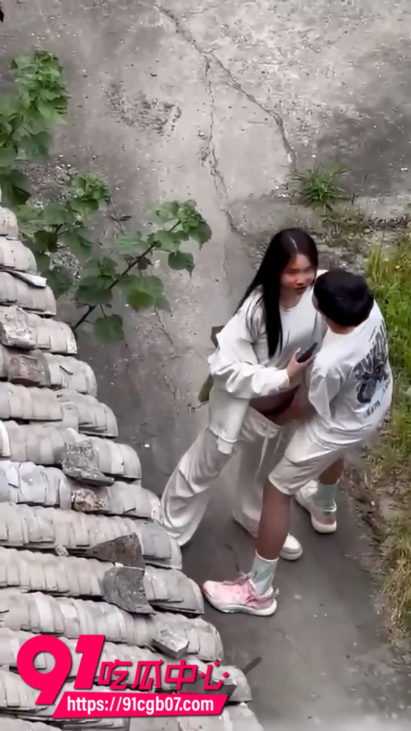 户外猎奇小视频合集网页素材5