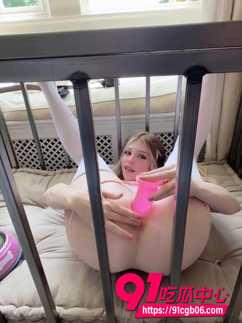 OnlyFans女神Belle Delphine4