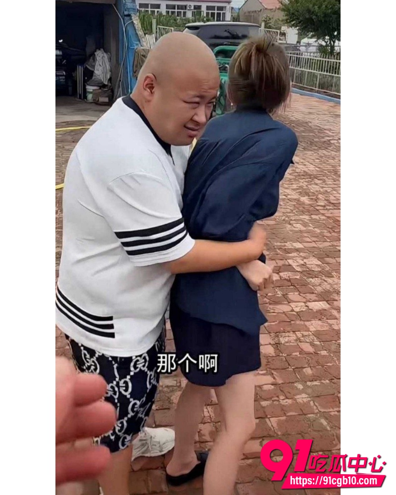 快手网红老狗婚内出轨女徒孙佳昕  22