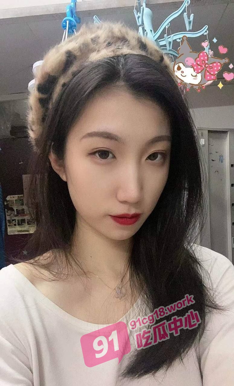中国音乐学院王雨辰~被富二代强行拍摄记录性爱视频 感觉好羞耻啊😳