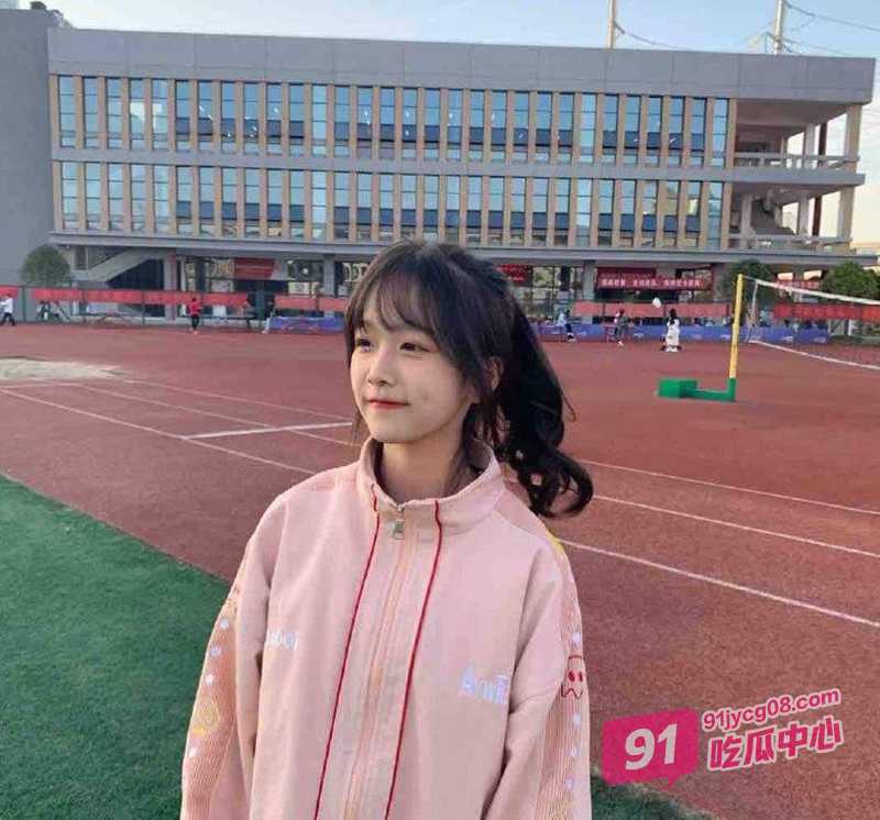 湖南株洲学生妹张双艺 可爱少女公交车口交事件完整版视频泄密！ 配图2