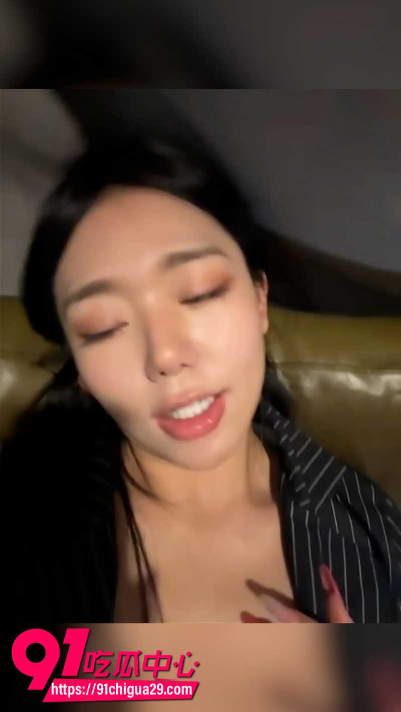 ST站女主播jiajiaL黑丝高清自慰福利1