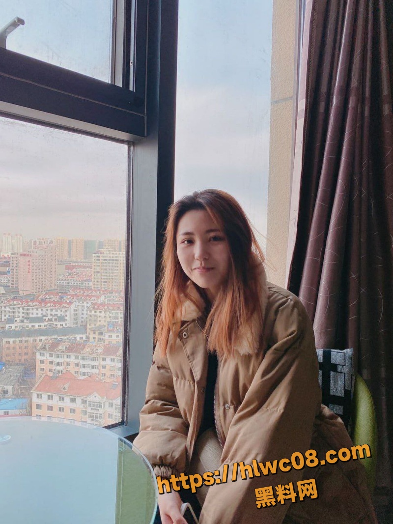 杭州反差母狗 张雪妮 和男友做爱视频流出 花样榨精尽显母狗气质