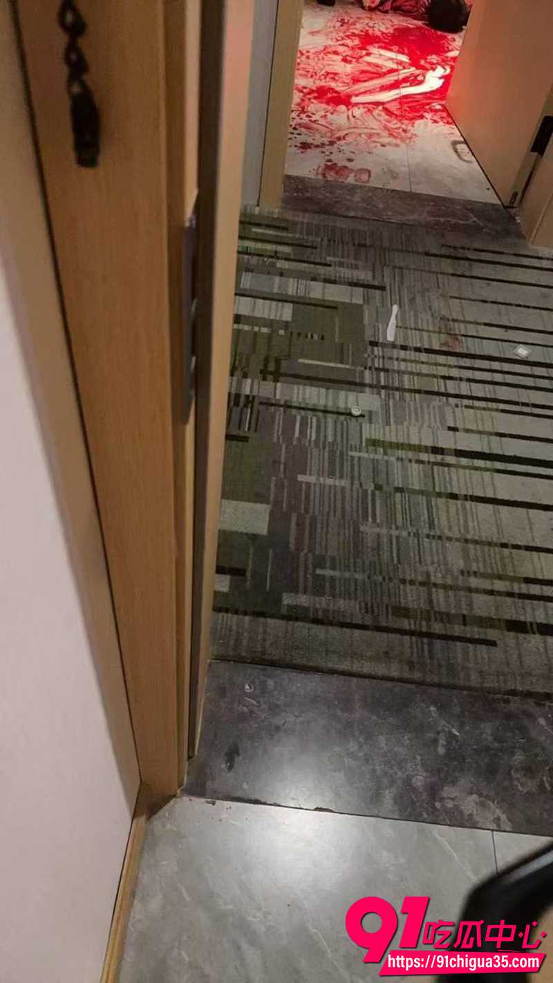 成都文理学院抹脖事件 5