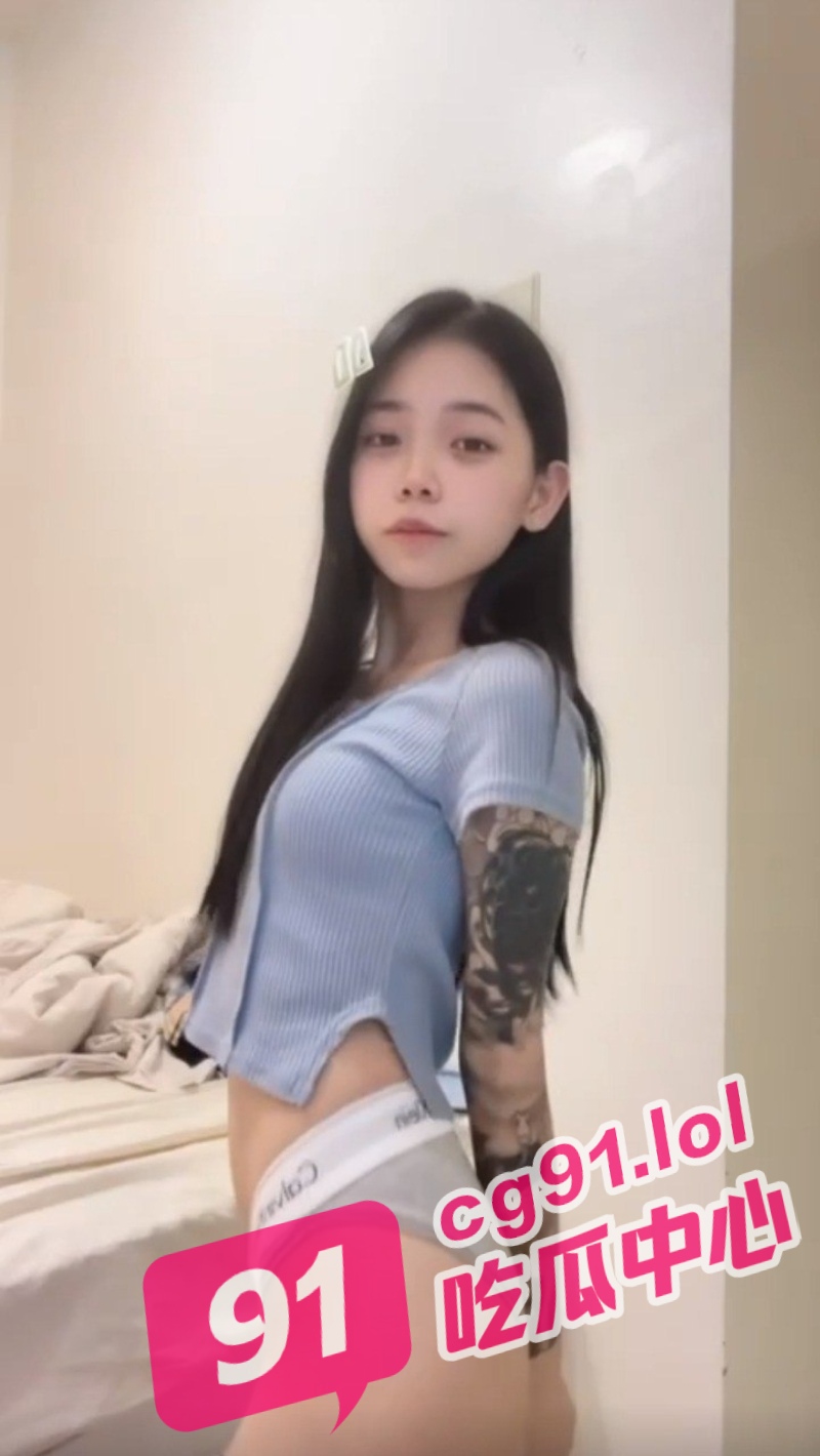 小学妹被PUA 酒店被爆操偷拍 竟被发给兄弟欣赏！