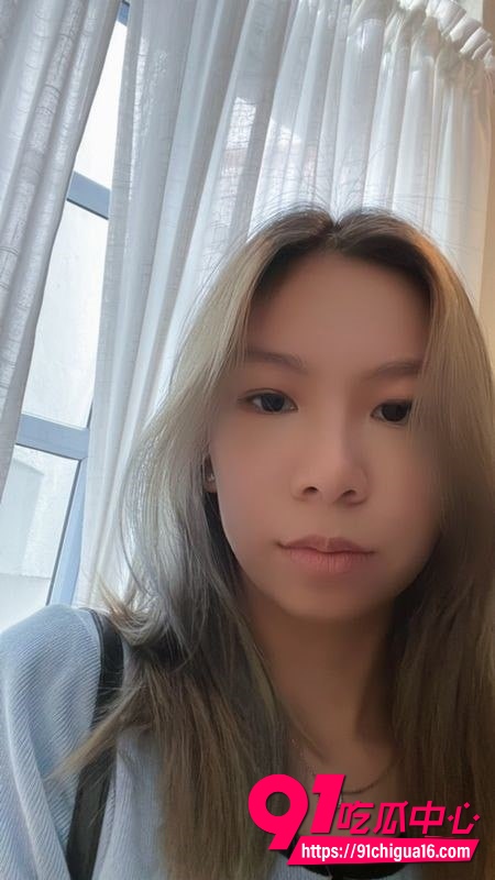 新加坡高颜值女神被男友无套猛干全程露脸 娇喘连连爽到翻白眼!