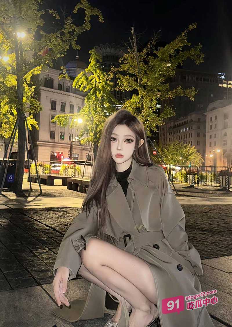 情侣性爱偷拍系列～青春校园气息下实则是条淫荡母狗 “我要把你鸡巴吸烂” 配图2