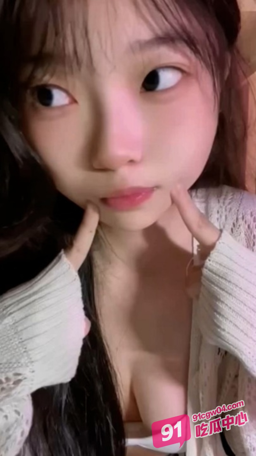 抖音网红 萌大奶 发骚视频让你血脉偾张 巨乳肥臀妖娆舞姿一对巨乳抖不停！