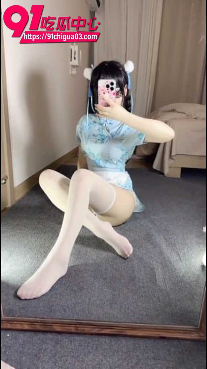 不要凶小乖cos中华小厨娘,白丝长腿魅惑全开2 不要凶小乖cos中华小厨娘,白丝长腿魅惑全开2