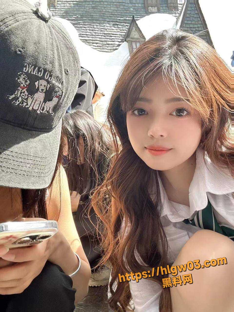 成都武侯区保利中心 刘星瑶 做牙医的从小父母就不怎么管 大学找我处对象我没同意就让我随便睡！