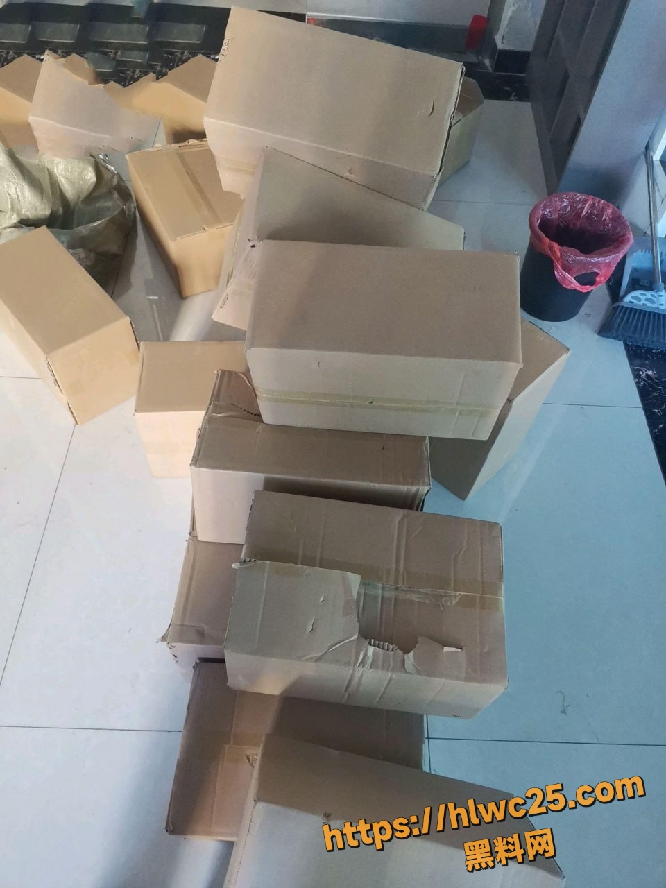 妈妈的生日礼物跳蛋 颜射妈妈 与母缠绵21-25集 海角社区