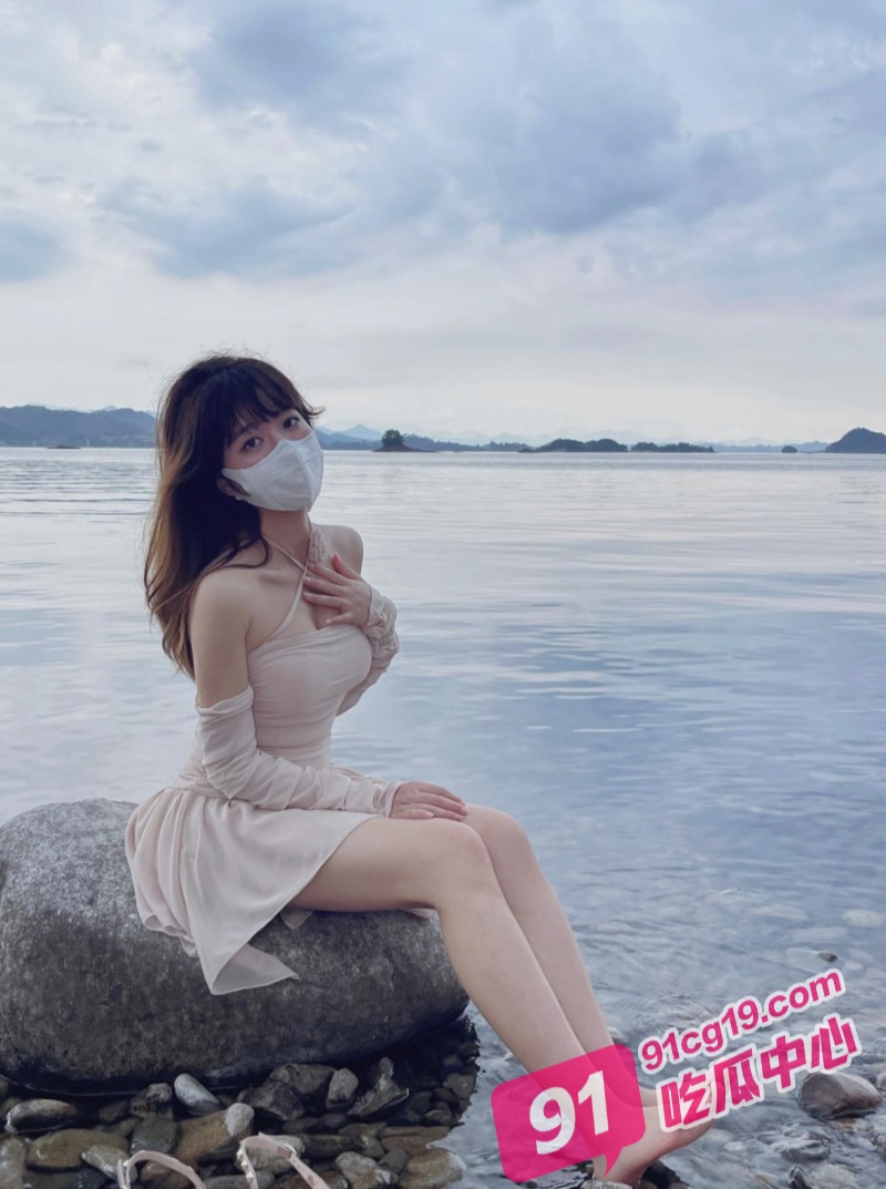 抖音32万粉丝网红 aiwanxiongxiong 送炮上门被大哥曝光 当网红就是为了卖得更贵 配图4
