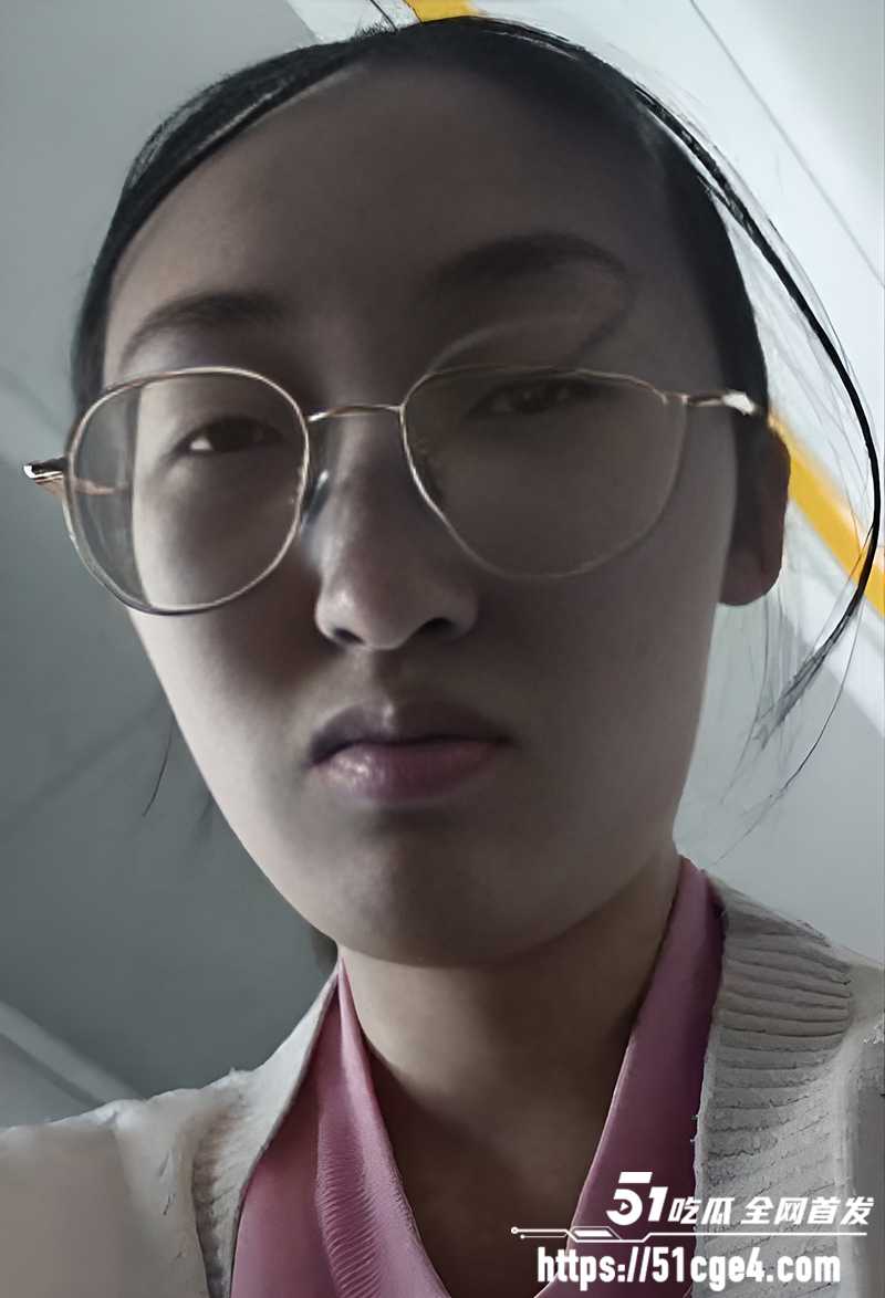 北京财贸学院校妓曹晋楠冒充白富美约炮曝光4拷贝
