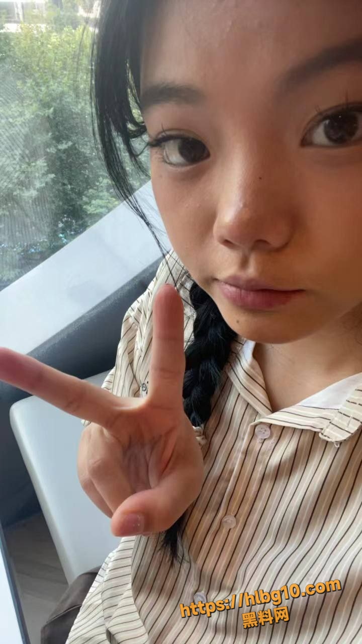 湛江李淑仙反差眼镜妹7段合集 自摸小便画面 微胖身材三点全漏骚气满满