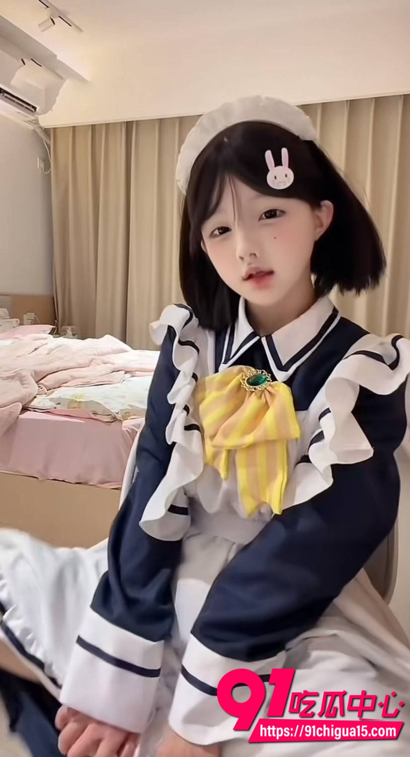 抖音241W粉丝小萝莉白璃 下海兼职福利姬 给土豪定制福利视频