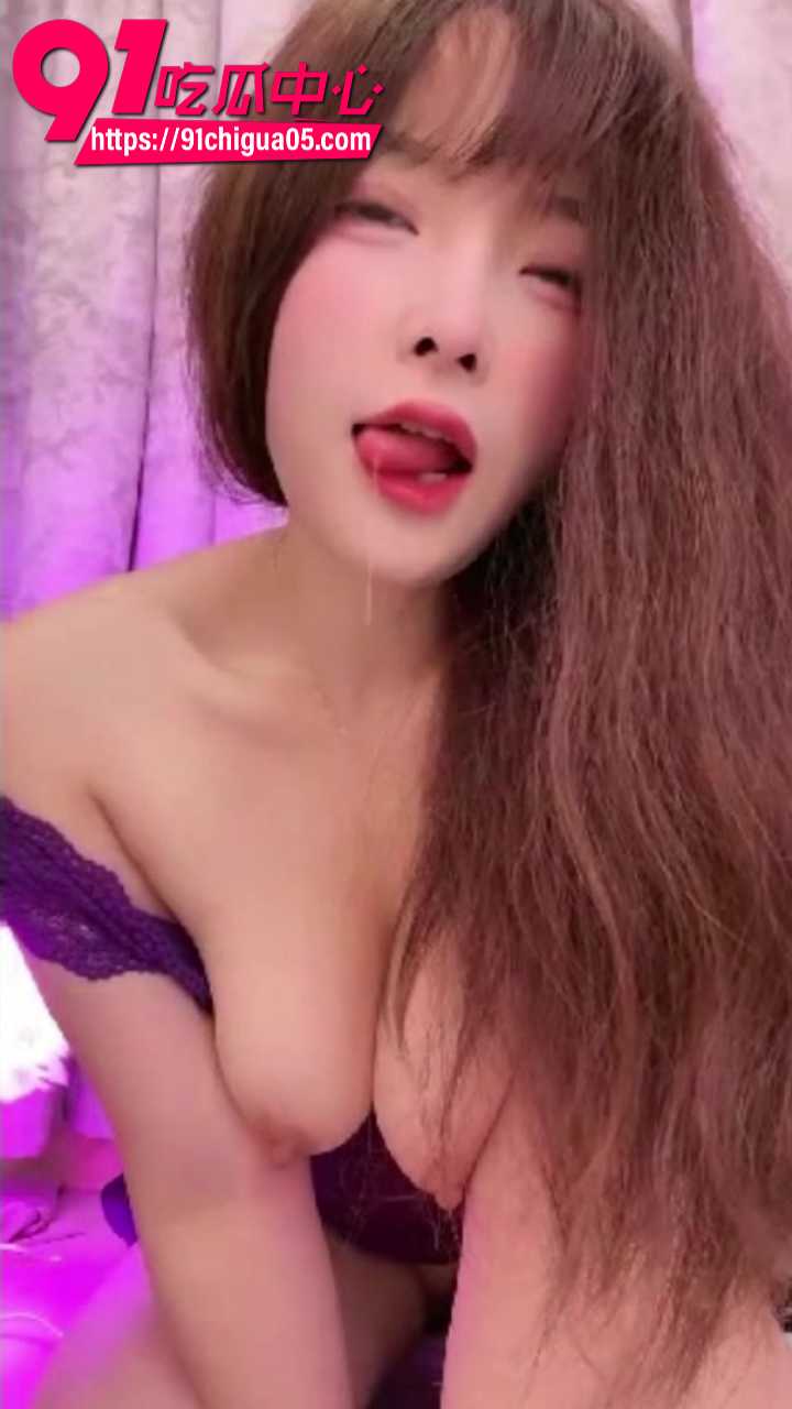 胡桃极品丰满学姐QQ一对一裸聊 体验火辣身材与大胆挑逗的极致诱惑