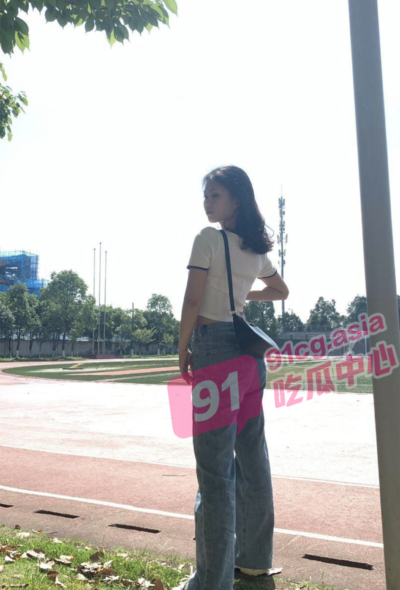 浙江中医药滨江学院韩思雨 背着男朋友穿着护士服夜店出轨! 露脸实锤太骚了