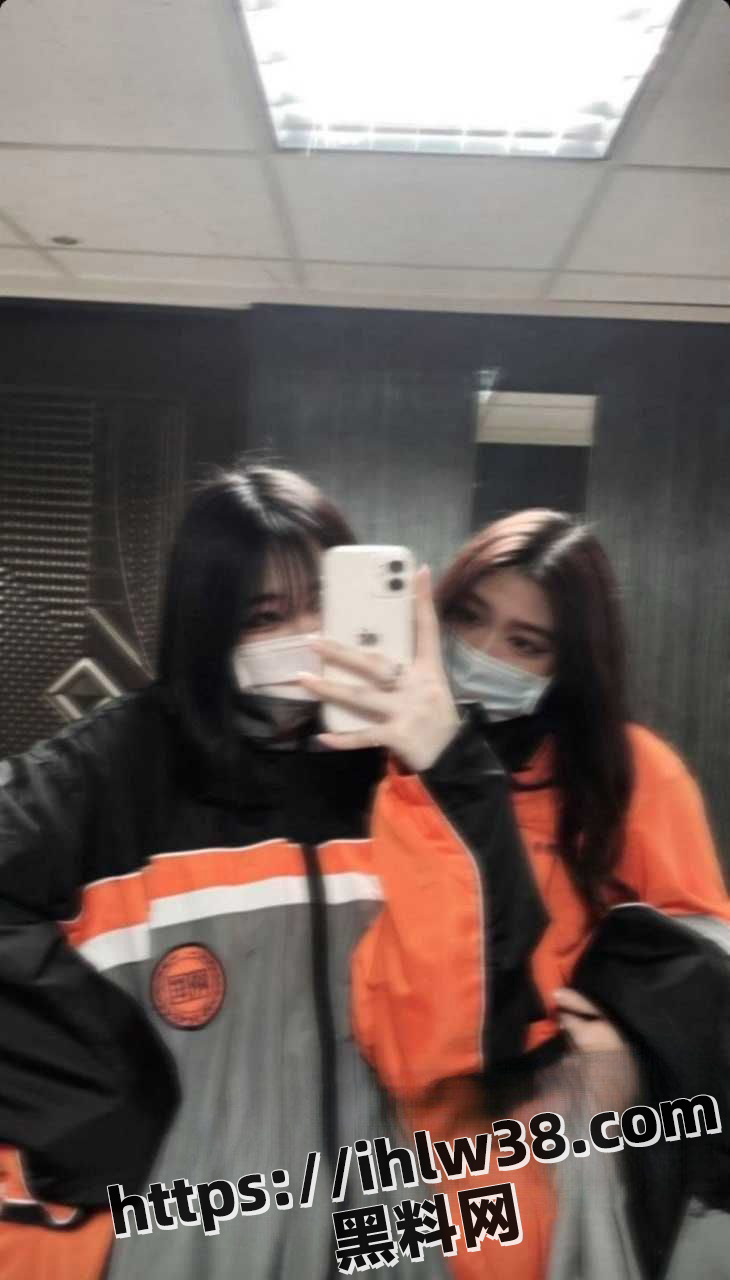 巨乳母狗 黄在 与男友打炮时被偷拍且泄密全网 巨乳肥臀身姿操起来真的爽！