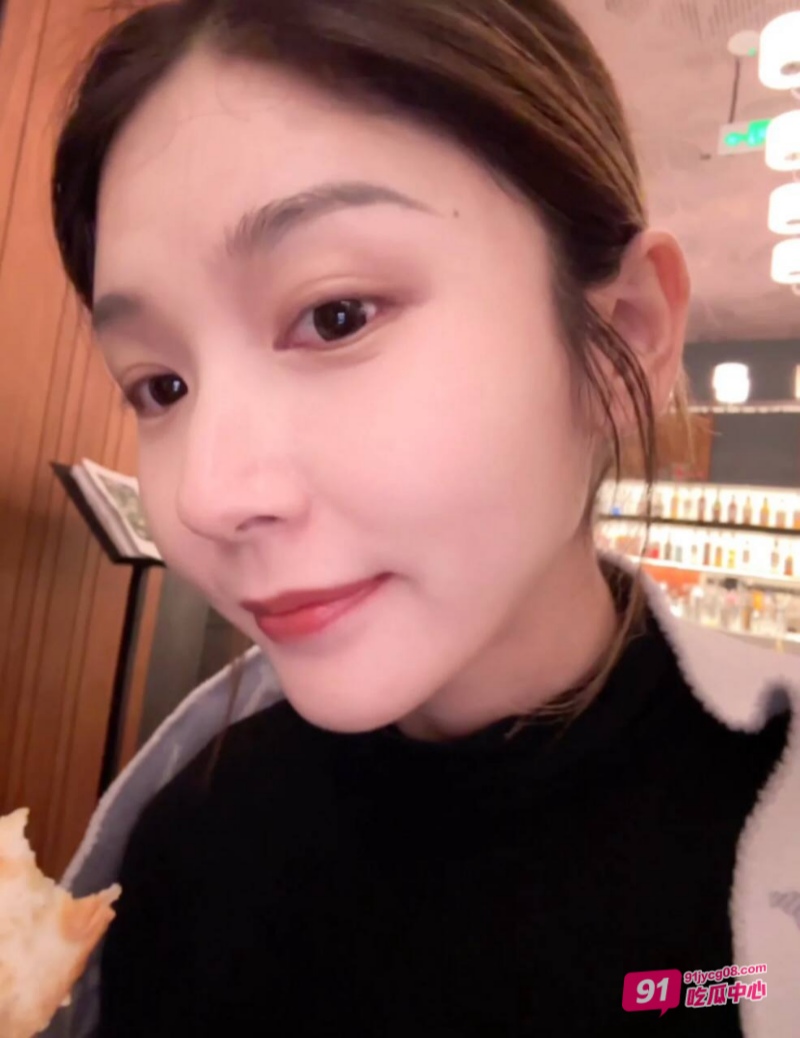 山东女子举报丈夫 医科大学副教授许铎 妻子生产时出轨女学生 配图20