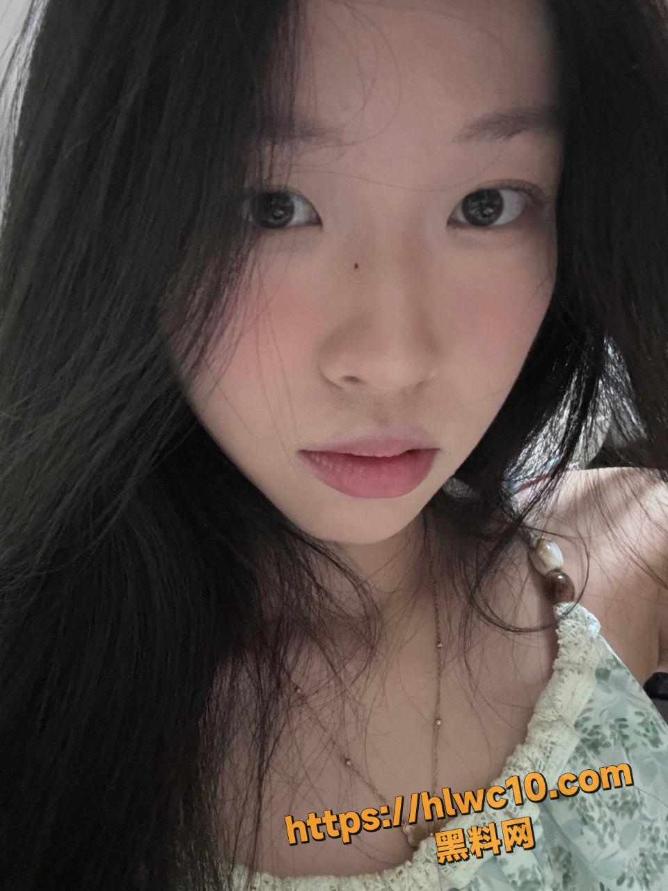 上海高颜值体育生 黄丽琳 被男友调教性爱视频流出 化身母狗超淫荡