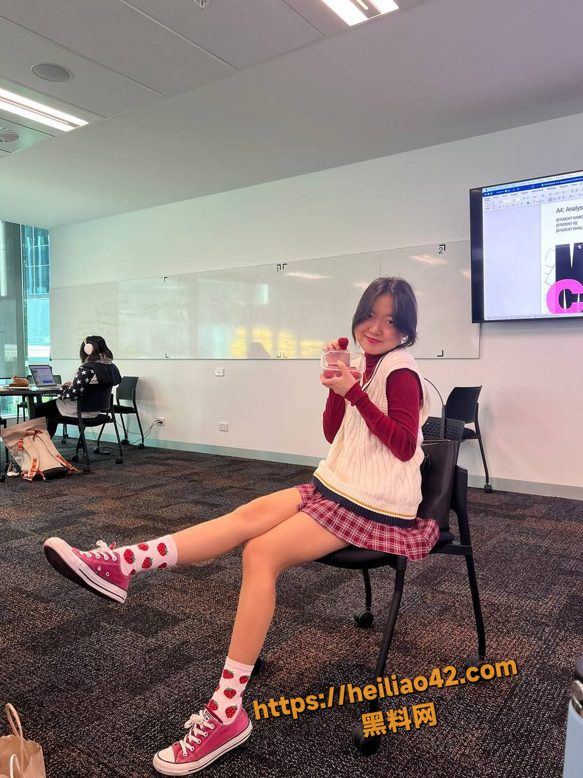 新加坡混血大学生 静妍 被前男友曝光裸照和私密视频 尺度大到流鼻血！