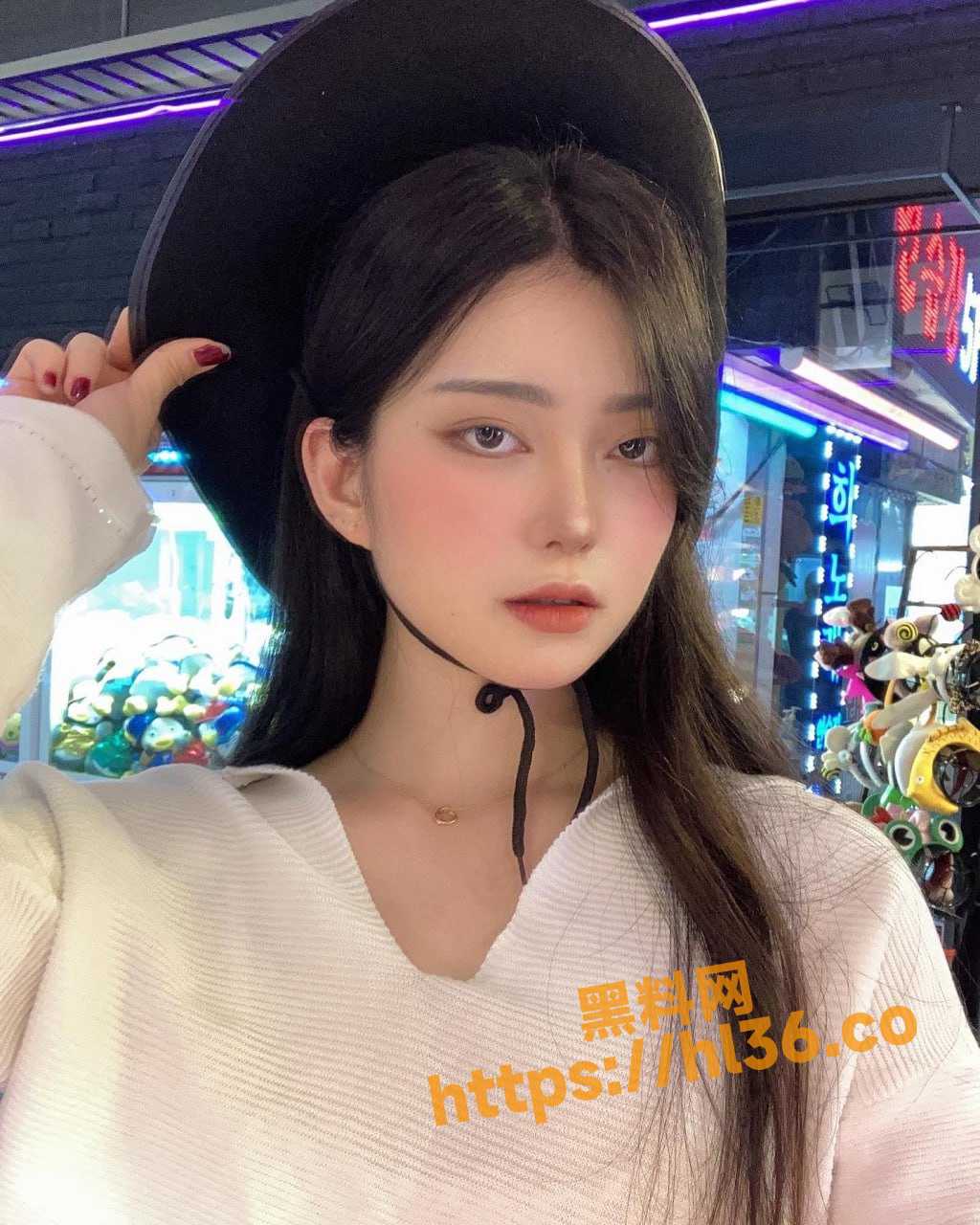 韩国fantire网红 mihye米赫 超高颜值和身材的她约炮大屌男进行狂热操爱！