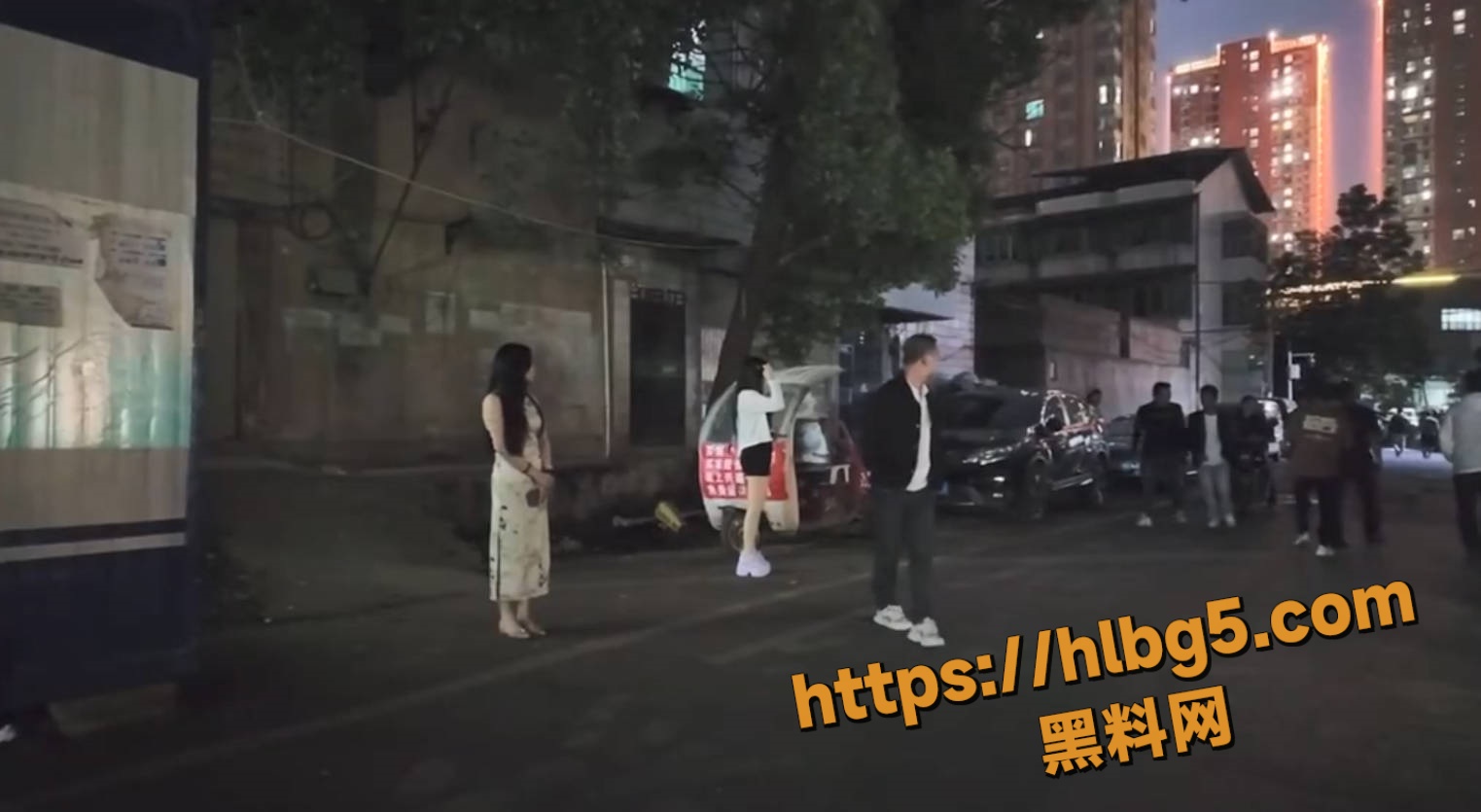瓜友实拍 长沙十间头与文昌阁街交叉口有小姐姐站街 只要200块钱 价格亲民 质量很高！