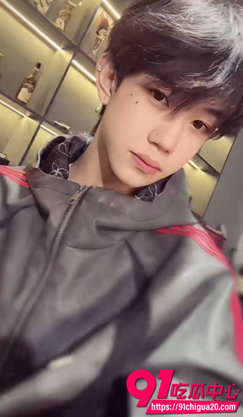 快手男网红零碎桐人设崩塌逼迫女友堕胎脚踏多条船6 快手男网红零碎桐人设崩塌逼迫女友堕胎脚踏多条船6