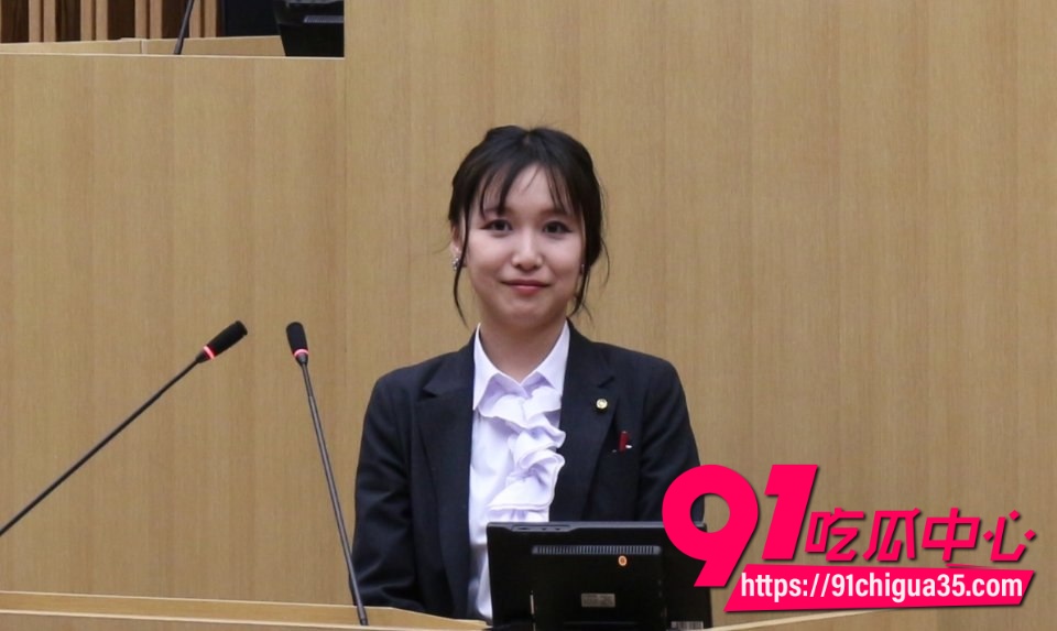 女议员岡本小百合2