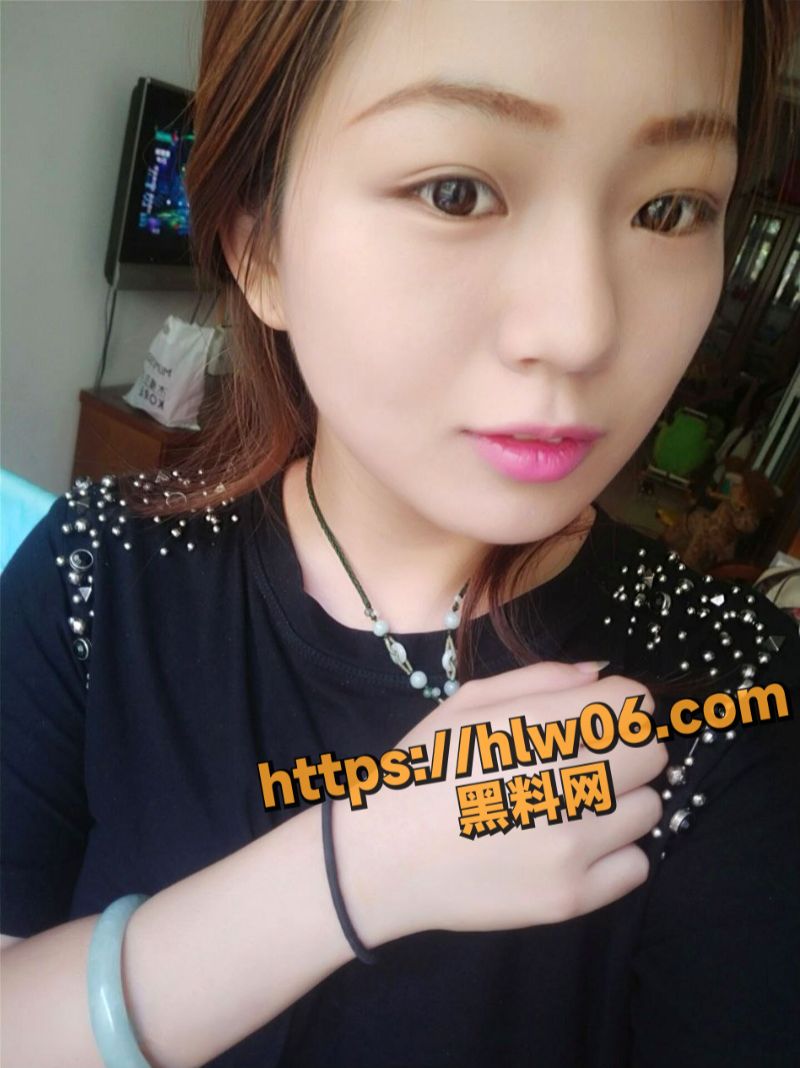 天津母狗刘佳慧性爱自拍流出 生活中温柔贤惠私下里淫荡糜烂 如此反差人妻太爽了