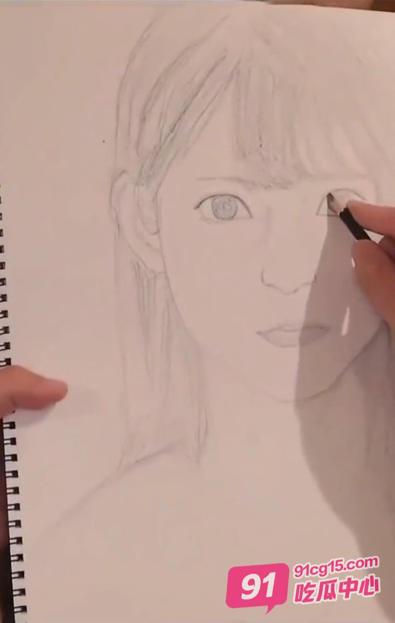 极品嫩模全裸艺术照 一遍画画一遍打飞机 小嫩妹的青春感表现得淋漓尽致