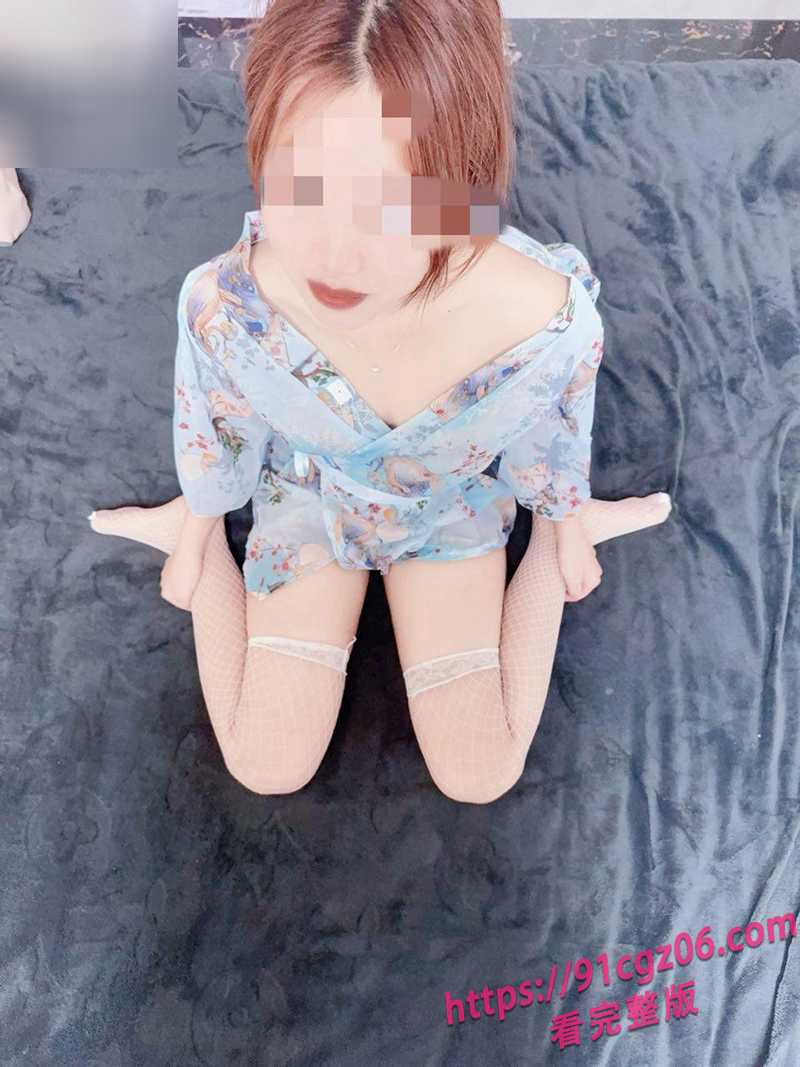 海角姐弟乱伦~骚姐主动求欢 小奶狗弟弟直呼要被榨干了