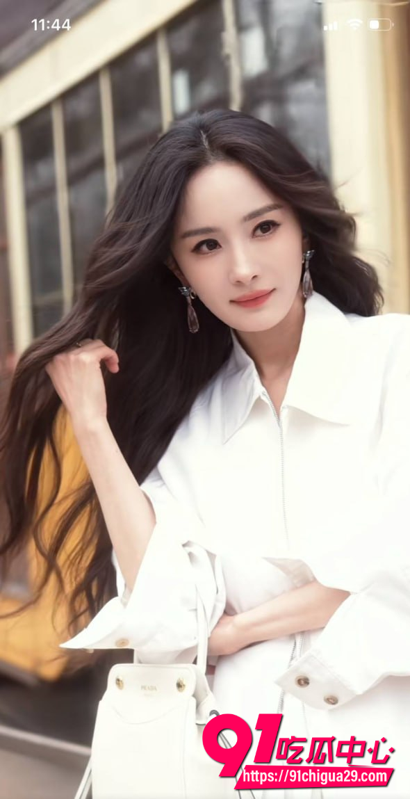 杨幂AWE2 杨幂AWE2