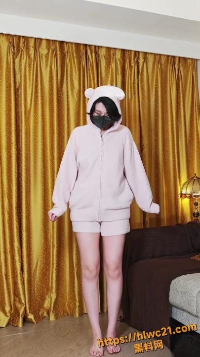 中文圈顶级网黄 奶咪 裸舞自慰喷水视频 玩具疯狂塞逼太骚了