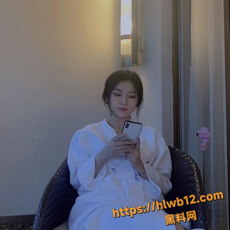 极品反差女教师瑶瑶订婚前夜沦为骚母狗 被多人疯狂玩弄后退婚 彻底黑化成公共肉便器！
