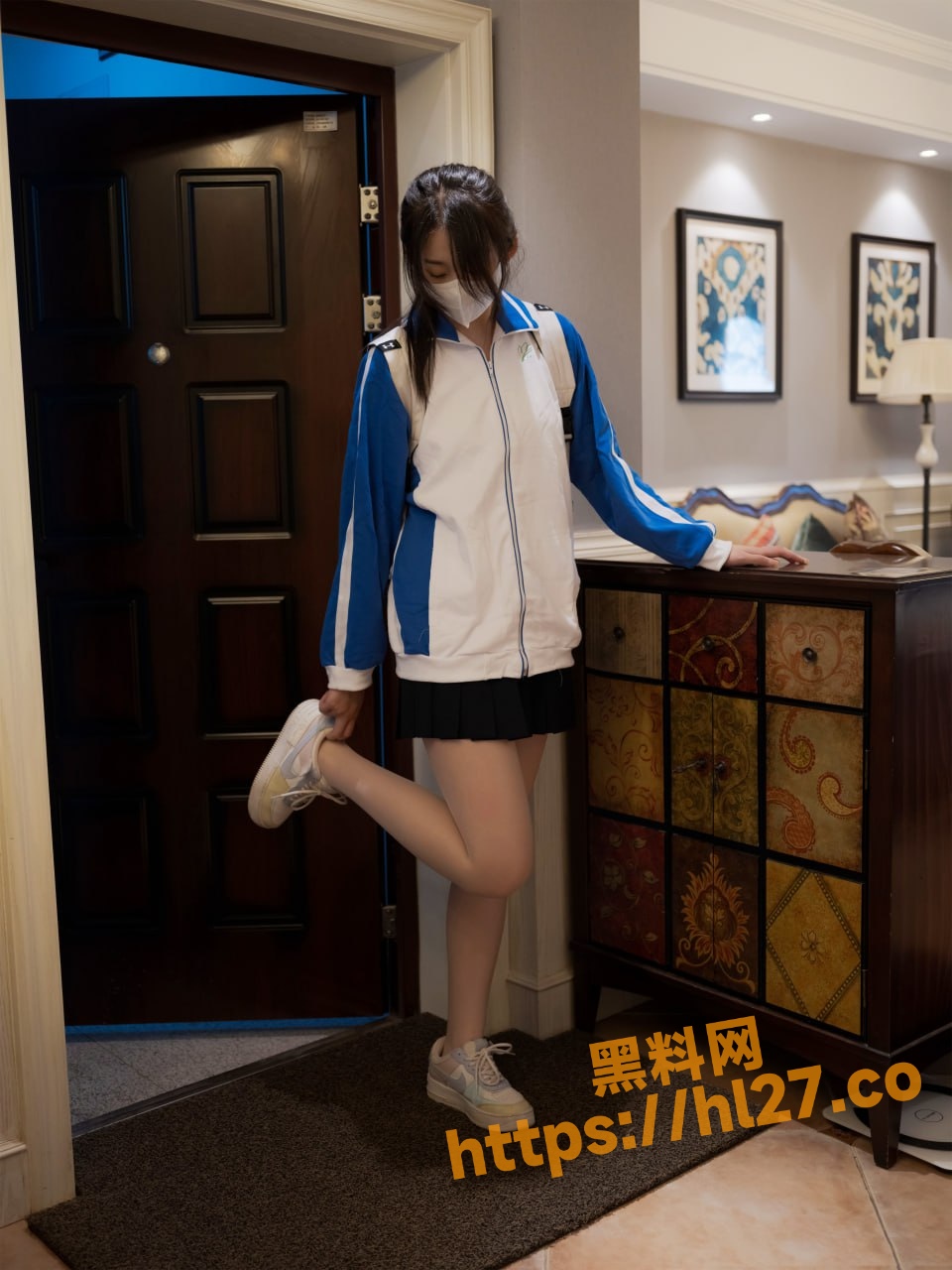 超极品美少女 樱可 校服定制玩弄跳蛋调教！超嫩鲍鱼简直看呆眼睛！