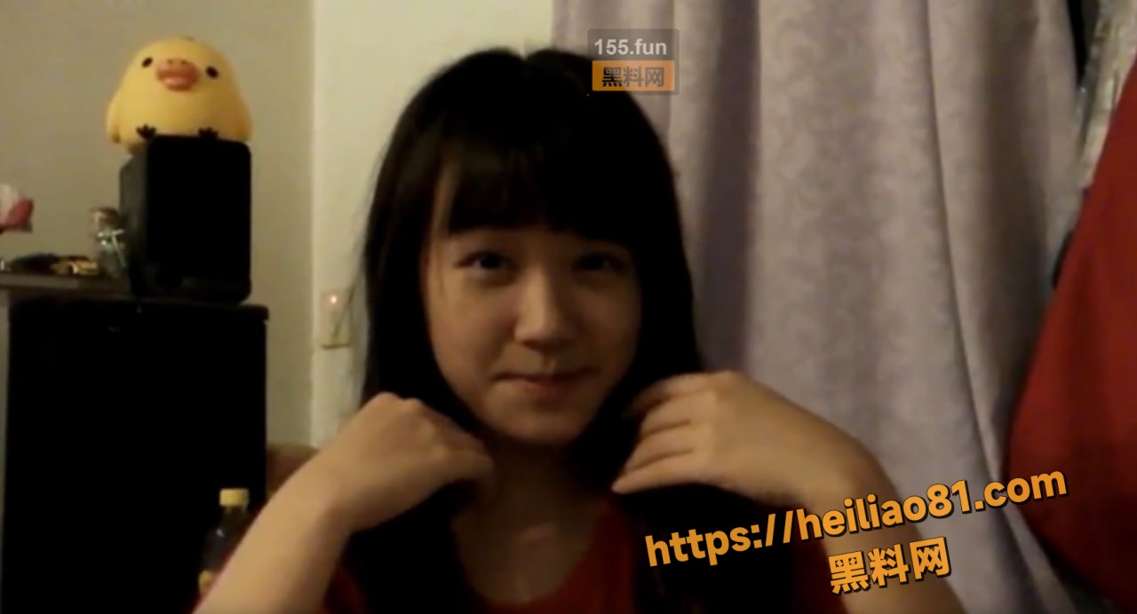 云盘被盗泄密 一对清纯涉世未深的香港小情侣 大尺度性爱私拍流出