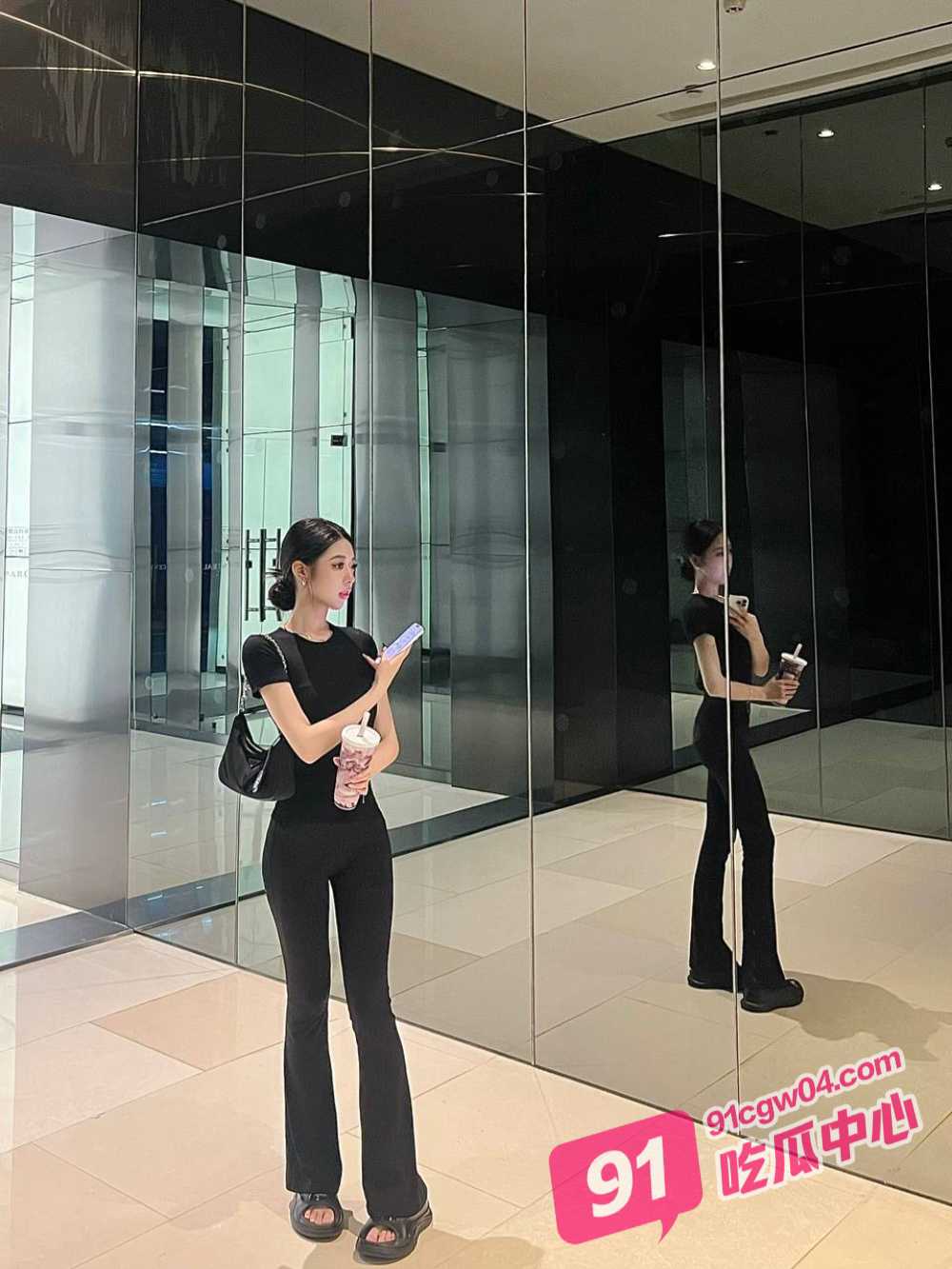 抖音风绿帽绿母混剪视频 极品反差人妻 完整版性爱视频福利 配图5