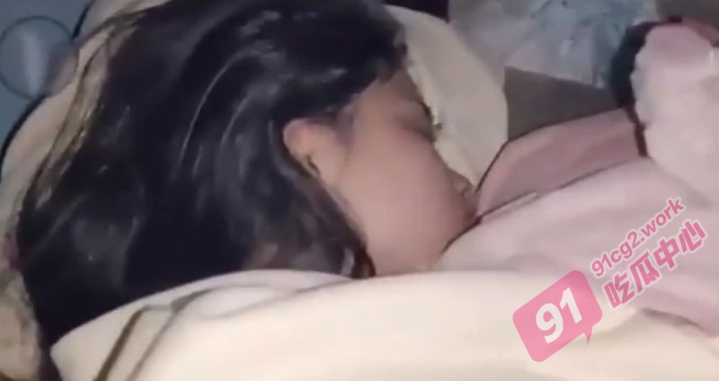 迷奸侄女 牛奶里下药无套操侄女内射 没想到竟然不是处女~ 太嫩太紧了 !
