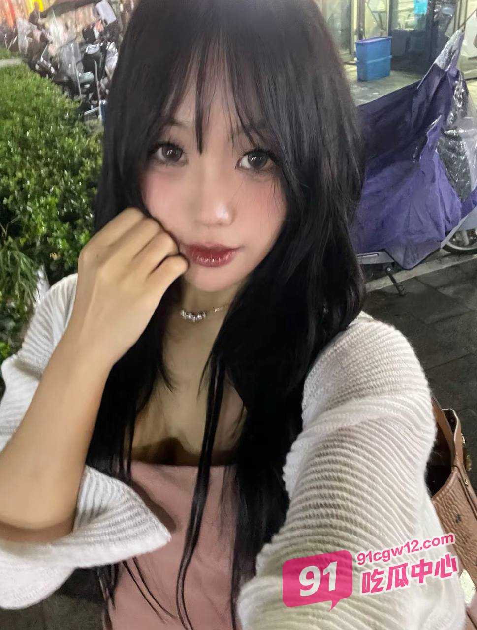 纯欲福利姬～万人求少女浴室湿身诱惑 各位瓜友能坚持多久？ 配图2