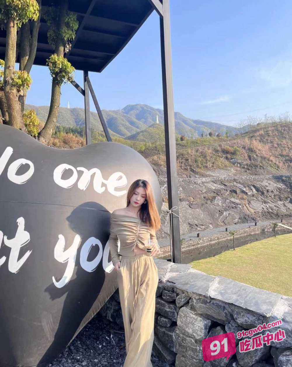 江苏大学校花女神 陈美清 被金主爸爸包养 酒店激情爆操 大尺度自拍泄密