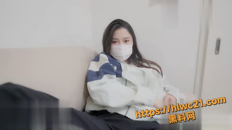 为满足男友看世界杯 女友深夜换上足球宝贝制服 被边看球边被猛操