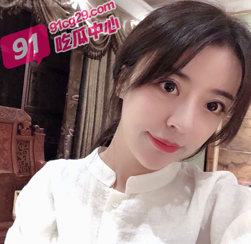 传媒公司御姐秘书美乳女神李茹雨 出轨偷情公司领导被老公发现曝光！