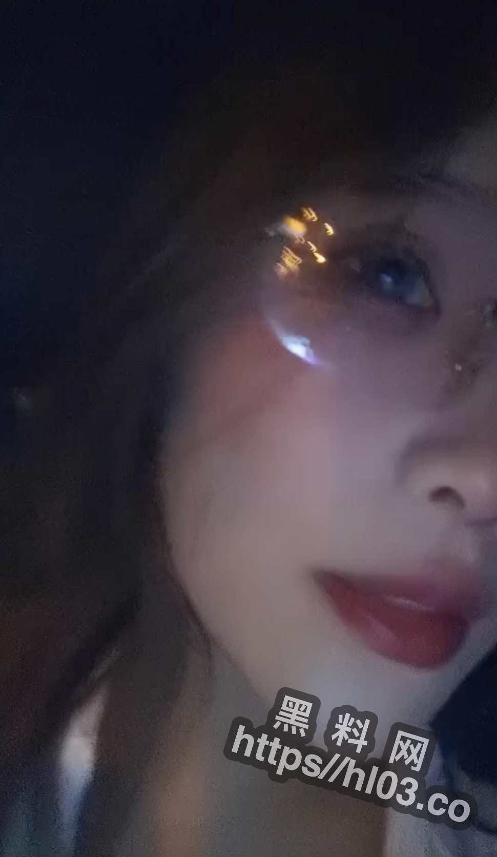 颜值身材于一身的90后原创博主大马路上随机找小哥哥大玩车震