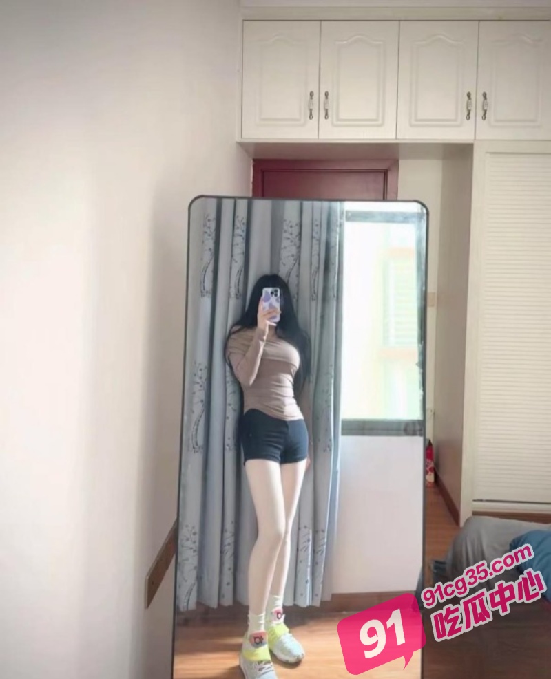 带刚认识的暑假兼职学生妹出差三亚天天精尽人亡！ 配图2