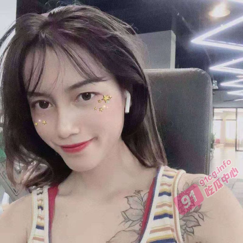 女教练的成功之路～柳州健身女教练主动献身多名会员 穿着黑丝和会员在酒店被翘臀狂操 纹身实锤！
