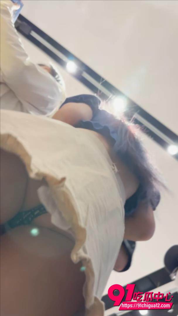 大神偷拍美女裙底视频3 大神偷拍美女裙底视频3