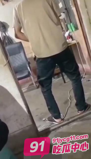 一条有味道的视频 网红为博眼球挑战吃屎尿 全视频流出！